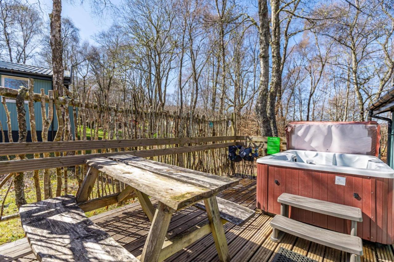 Fern Lodge 2 With Hot Tub Belladrum 外观 照片